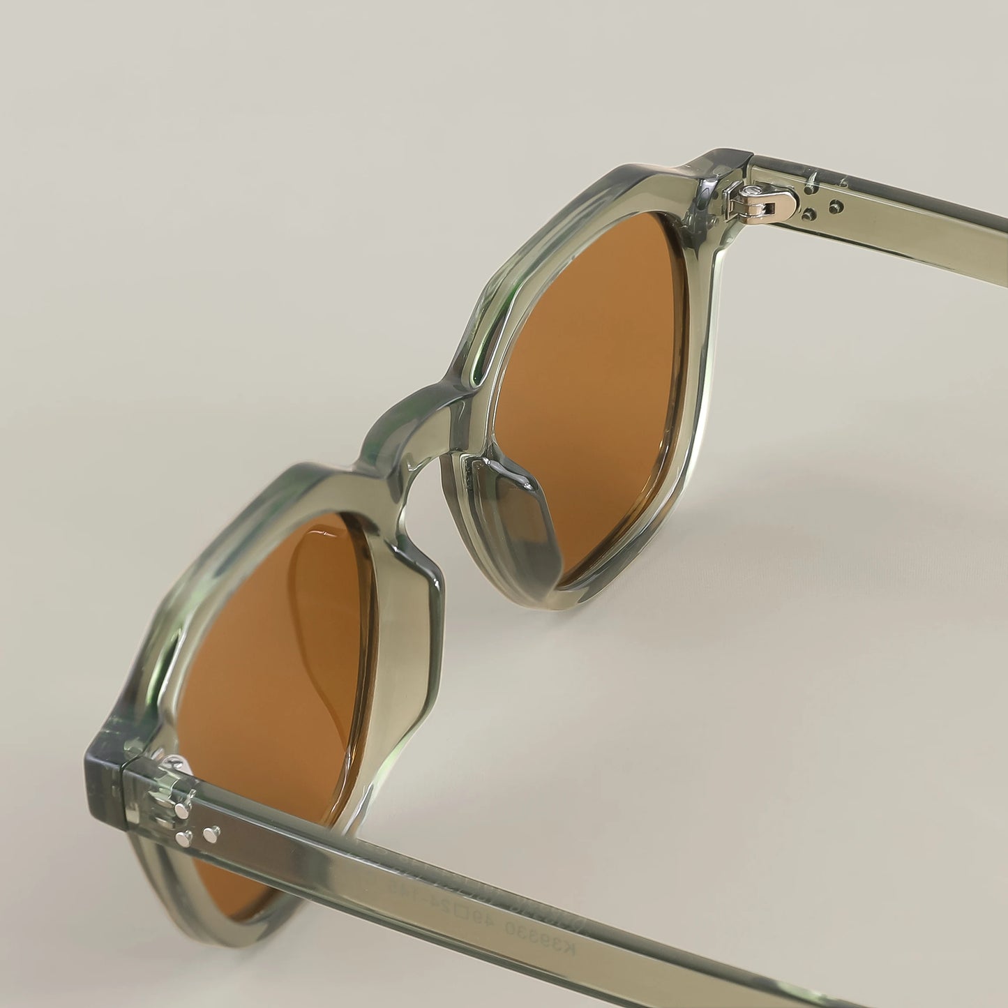 Lunettes de Soleil Rétro CATERSIDE™ – Polarisées & Ultralégères pour Homme